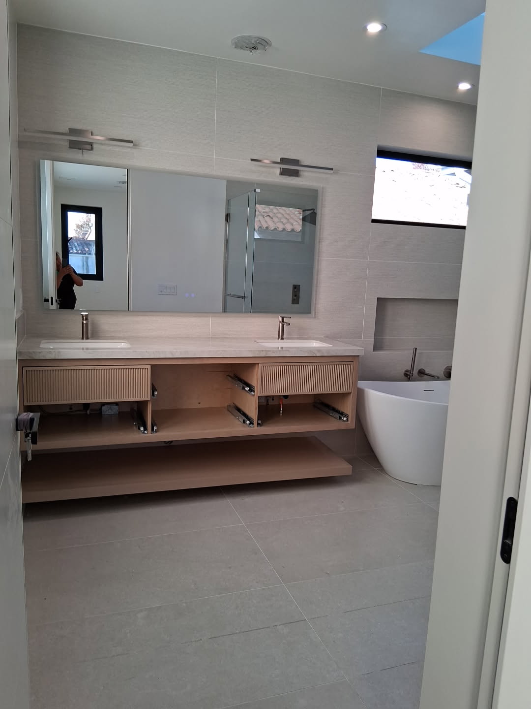 Before deep cleaning service in Los Angeles showing a cluttered kitchen with dusty surfaces